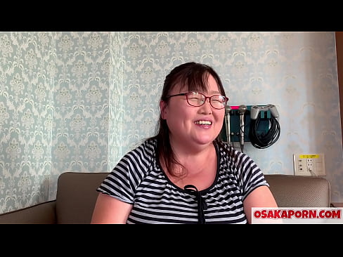 ❤️ Une grosse maman japonaise montre ses énormes seins et profite d'un sex toy. Une maman asiatique de 51 ans parle de son expérience sexuelle. Yukiko 1 OSAKAPORN grosse milf ❤️ Vidéo de baise at us ️❤